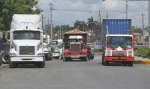 Camiones de carga de Fenatrado.