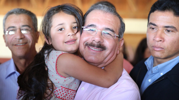 Danilo Medina cercano a su pueblo.