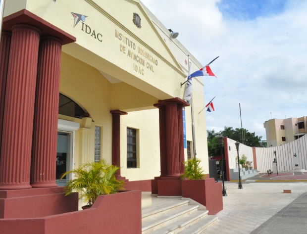 Fachada del IDAC