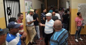 Cierran votaciones en el PRM.