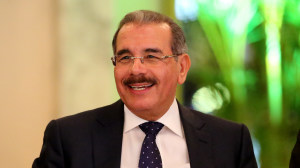 Danilo felicita belleza latina